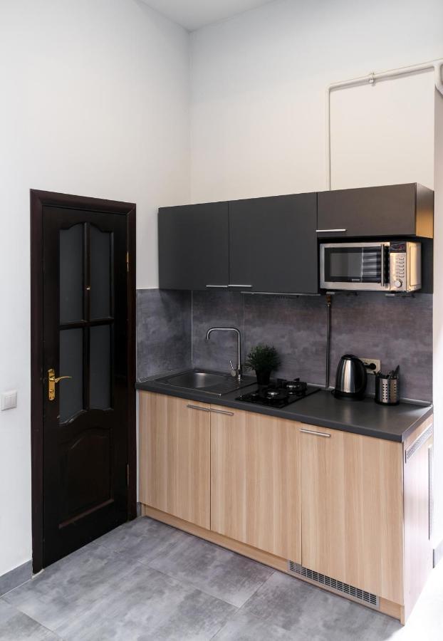 Main Square Apartment Good Stay In The City Center Lviv Exterior foto